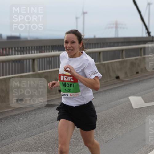 03.10.2025 - Köhlbrandbrückenlauf Jannik Wohlers http://msf.ph/oto/9143767 03.10.2025 15:45:07 Position 1 7437 meine-sportfotos.de