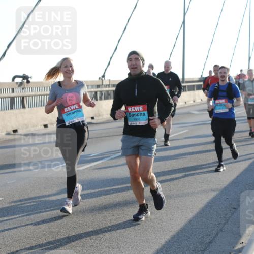 03.10.2025 - Köhlbrandbrückenlauf Yannick Fuchs http://msf.ph/oto/9143782 03.10.2025 08:31:16 Position 2 1907, 1905 meine-sportfotos.de