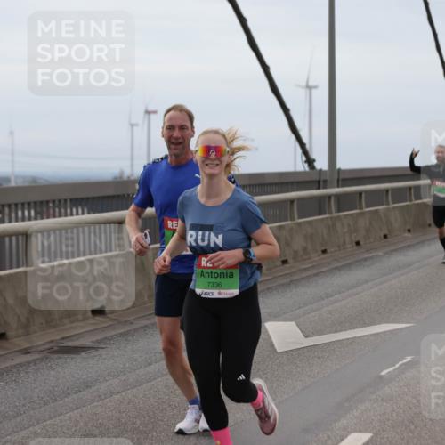 03.10.2025 - Köhlbrandbrückenlauf Jannik Wohlers http://msf.ph/oto/9143834 03.10.2025 15:45:11 Position 1 7336 meine-sportfotos.de