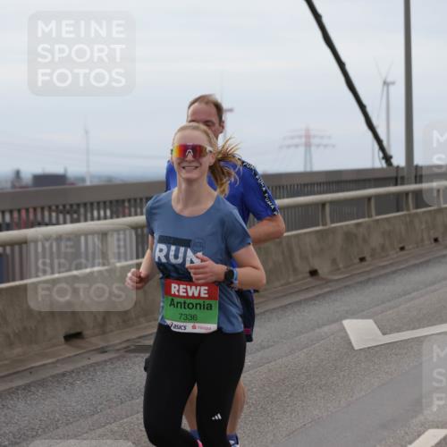 03.10.2025 - Köhlbrandbrückenlauf Jannik Wohlers http://msf.ph/oto/9143847 03.10.2025 15:45:11 Position 1 2024, 7336 meine-sportfotos.de