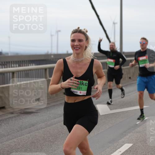 03.10.2025 - Köhlbrandbrückenlauf Jannik Wohlers http://msf.ph/oto/9143871 03.10.2025 15:45:12 Position 1 191 meine-sportfotos.de
