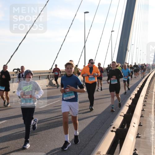 03.10.2025 - Köhlbrandbrückenlauf Yannick Fuchs http://msf.ph/oto/9143886 03.10.2025 08:31:23 Position 2 2841, 3126 meine-sportfotos.de