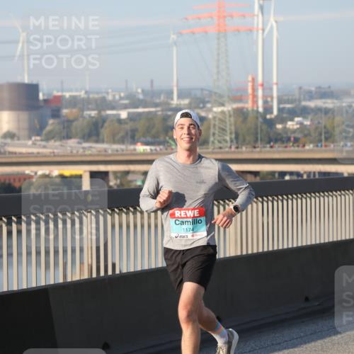 03.10.2025 - Köhlbrandbrückenlauf Yannick Fuchs http://msf.ph/oto/9143903 03.10.2025 08:31:27 Position 2 1174 meine-sportfotos.de