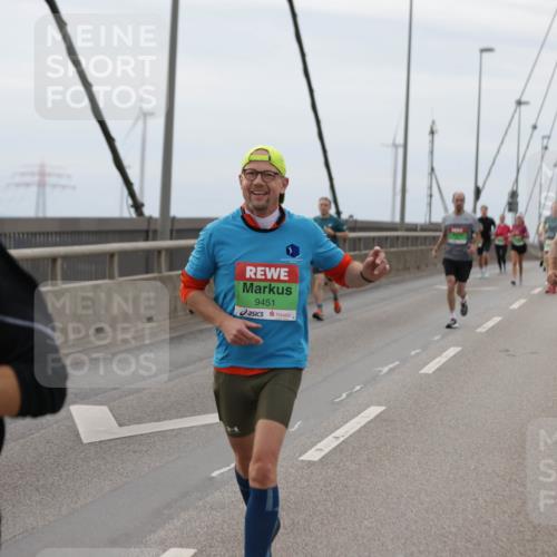 03.10.2025 - Köhlbrandbrückenlauf Jannik Wohlers http://msf.ph/oto/9143926 03.10.2025 15:45:15 Position 1 1, 9451 meine-sportfotos.de