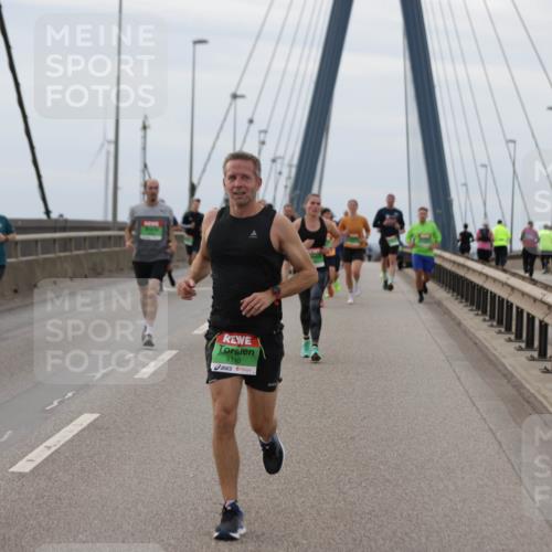 03.10.2025 - Köhlbrandbrückenlauf Jannik Wohlers http://msf.ph/oto/9143947 03.10.2025 15:45:16 Position 1 9110 meine-sportfotos.de