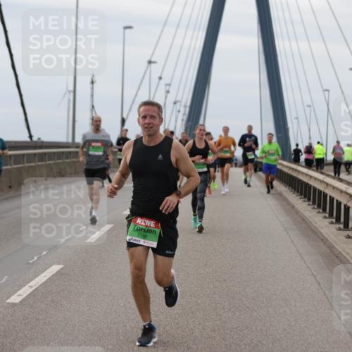 03.10.2025 - Köhlbrandbrückenlauf Jannik Wohlers http://msf.ph/oto/9143948 03.10.2025 15:45:16 Position 1 9110, 2 meine-sportfotos.de