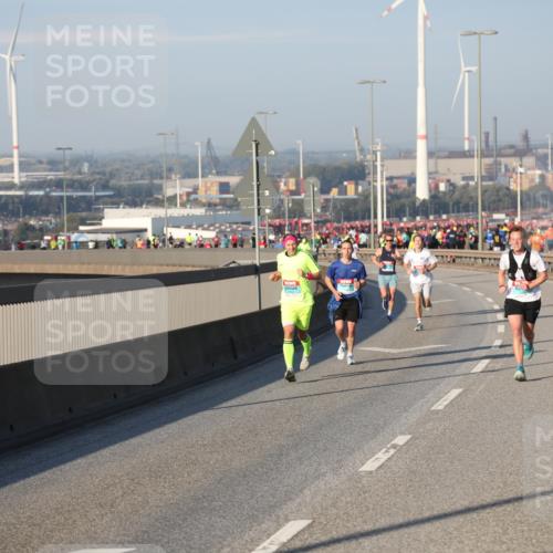 03.10.2025 - Köhlbrandbrückenlauf Yannick Fuchs http://msf.ph/oto/9143950 03.10.2025 08:31:31 Position 2 00 meine-sportfotos.de