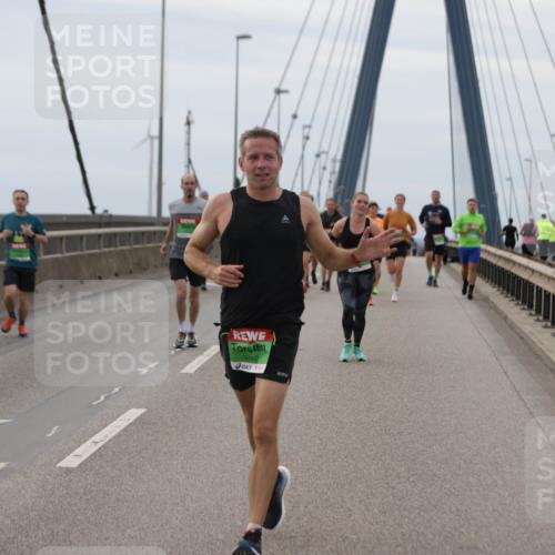 03.10.2025 - Köhlbrandbrückenlauf Jannik Wohlers http://msf.ph/oto/9143957 03.10.2025 15:45:16 Position 1 9110 meine-sportfotos.de