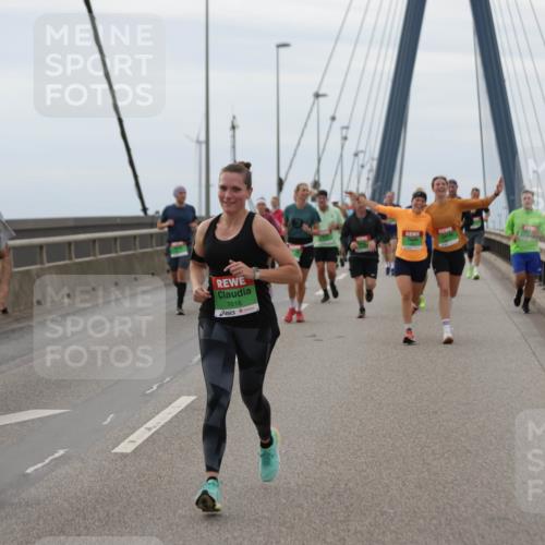 03.10.2025 - Köhlbrandbrückenlauf Jannik Wohlers http://msf.ph/oto/9143973 03.10.2025 15:45:19 Position 1 9572, 7616 meine-sportfotos.de