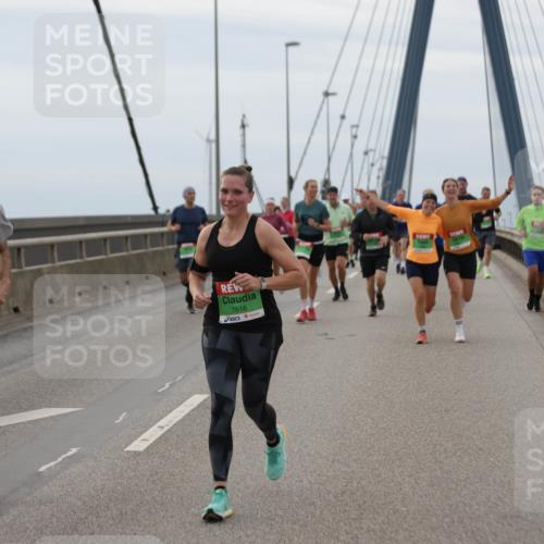 03.10.2025 - Köhlbrandbrückenlauf Jannik Wohlers http://msf.ph/oto/9143975 03.10.2025 15:45:19 Position 1 9572, 7616 meine-sportfotos.de