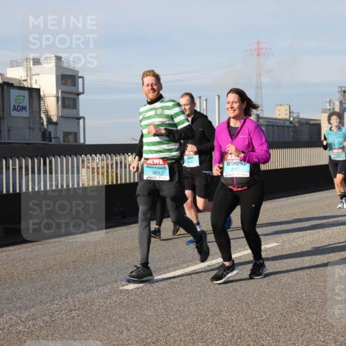 03.10.2025 - Köhlbrandbrückenlauf Lena Gebhardt http://msf.ph/oto/9144080 03.10.2025 10:01:50 Position 2 3617, 2033 meine-sportfotos.de