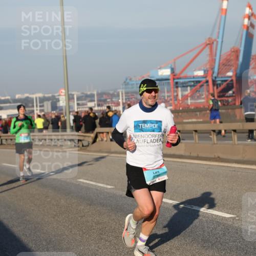03.10.2025 - Köhlbrandbrückenlauf Yannick Fuchs http://msf.ph/oto/9144085 03.10.2025 08:31:56 Position 2 3740 meine-sportfotos.de