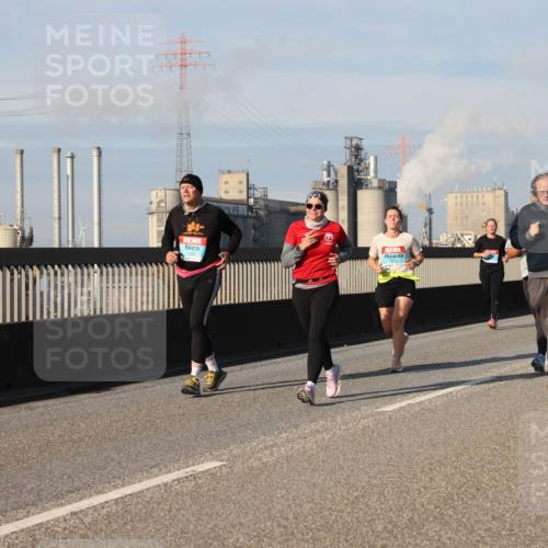 03.10.2025 - Köhlbrandbrückenlauf Lena Gebhardt http://msf.ph/oto/9144155 03.10.2025 10:01:57 Position 2  meine-sportfotos.de