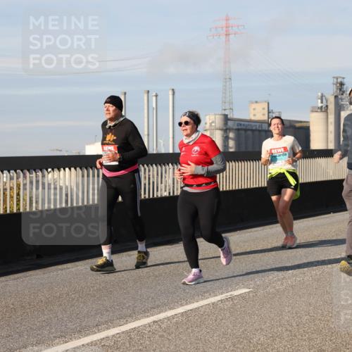 03.10.2025 - Köhlbrandbrückenlauf Lena Gebhardt http://msf.ph/oto/9144179 03.10.2025 10:01:58 Position 2  meine-sportfotos.de