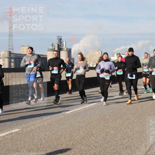 03.10.2025 - Köhlbrandbrückenlauf Lena Gebhardt http://msf.ph/oto/9144265 03.10.2025 10:02:02 Position 2 3109 meine-sportfotos.de