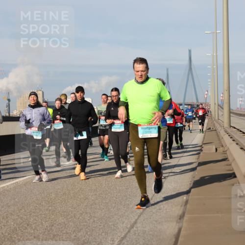 03.10.2025 - Köhlbrandbrückenlauf Lena Gebhardt http://msf.ph/oto/9144271 03.10.2025 10:02:02 Position 2 3109 meine-sportfotos.de