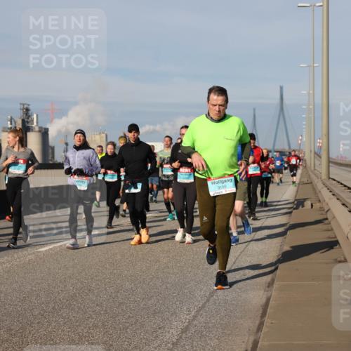 03.10.2025 - Köhlbrandbrückenlauf Lena Gebhardt http://msf.ph/oto/9144279 03.10.2025 10:02:03 Position 2 3109 meine-sportfotos.de