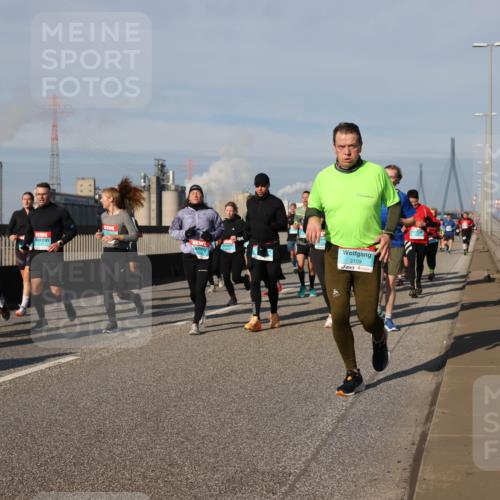 03.10.2025 - Köhlbrandbrückenlauf Lena Gebhardt http://msf.ph/oto/9144293 03.10.2025 10:02:03 Position 2 3109 meine-sportfotos.de