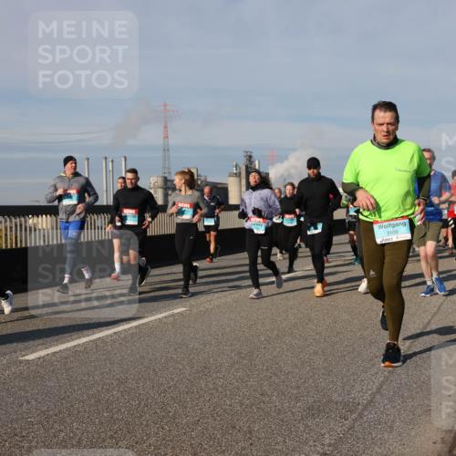 03.10.2025 - Köhlbrandbrückenlauf Lena Gebhardt http://msf.ph/oto/9144310 03.10.2025 10:02:04 Position 2 3109 meine-sportfotos.de