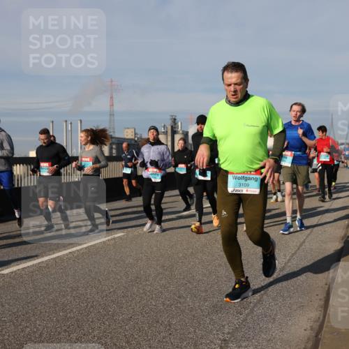 03.10.2025 - Köhlbrandbrückenlauf Lena Gebhardt http://msf.ph/oto/9144331 03.10.2025 10:02:04 Position 2 3109 meine-sportfotos.de