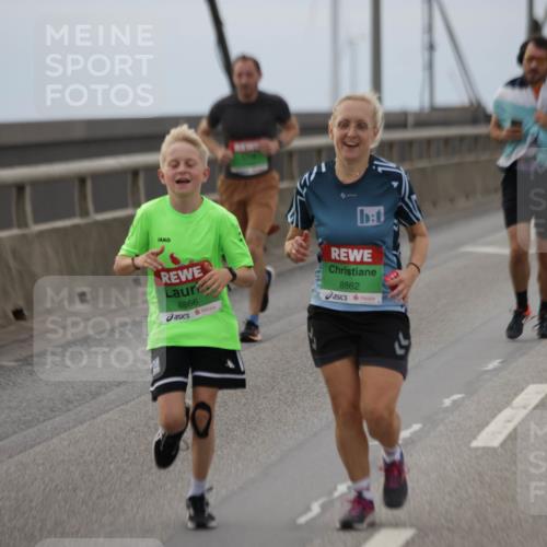 03.10.2025 - Köhlbrandbrückenlauf Jannik Wohlers http://msf.ph/oto/9144381 03.10.2025 15:45:42 Position 1 8866, 8862 meine-sportfotos.de