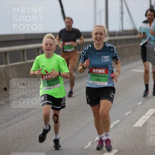 03.10.2025 - Köhlbrandbrückenlauf Jannik Wohlers http://msf.ph/oto/9144383 03.10.2025 15:45:42 Position 1 8866, 8862 meine-sportfotos.de