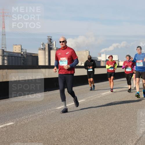 03.10.2025 - Köhlbrandbrückenlauf Lena Gebhardt http://msf.ph/oto/9144522 03.10.2025 10:02:13 Position 2 1483 meine-sportfotos.de
