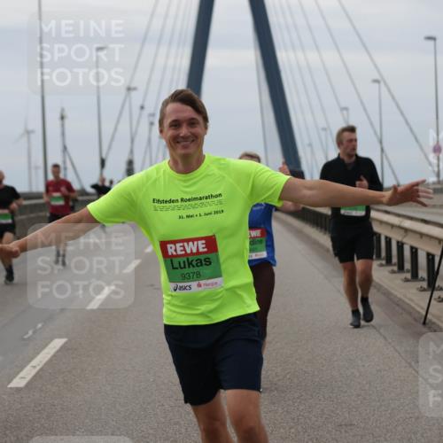 03.10.2025 - Köhlbrandbrückenlauf Jannik Wohlers http://msf.ph/oto/9144596 03.10.2025 15:45:59 Position 1 31, 1, 2019, 9378 meine-sportfotos.de