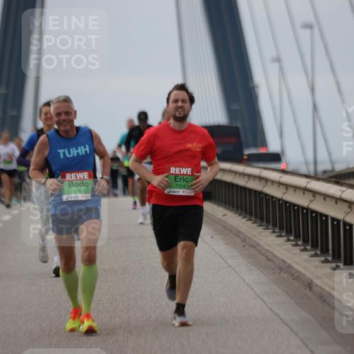 03.10.2025 - Köhlbrandbrückenlauf Jannik Wohlers http://msf.ph/oto/9144684 03.10.2025 15:46:04 Position 1 9567, 7304 meine-sportfotos.de