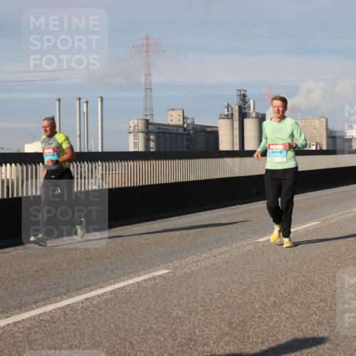 03.10.2025 - Köhlbrandbrückenlauf Lena Gebhardt http://msf.ph/oto/9144701 03.10.2025 10:02:20 Position 2 2167 meine-sportfotos.de