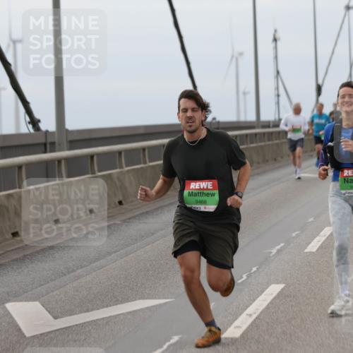 03.10.2025 - Köhlbrandbrückenlauf Jannik Wohlers http://msf.ph/oto/9144768 03.10.2025 15:46:10 Position 1 9468, 9597 meine-sportfotos.de