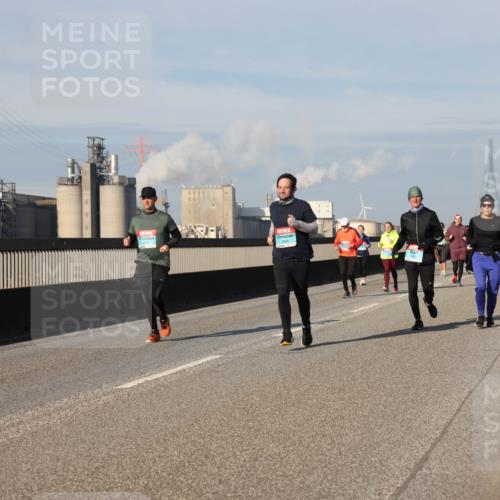 03.10.2025 - Köhlbrandbrückenlauf Lena Gebhardt http://msf.ph/oto/9144791 03.10.2025 10:02:25 Position 2 3600 meine-sportfotos.de