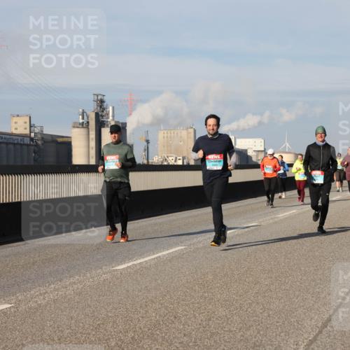 03.10.2025 - Köhlbrandbrückenlauf Lena Gebhardt http://msf.ph/oto/9144797 03.10.2025 10:02:25 Position 2  meine-sportfotos.de