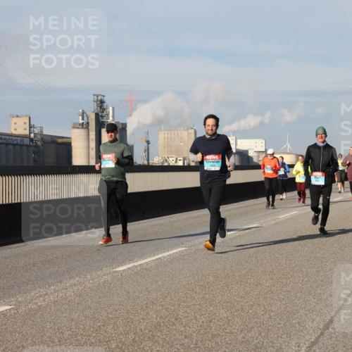 03.10.2025 - Köhlbrandbrückenlauf Lena Gebhardt http://msf.ph/oto/9144801 03.10.2025 10:02:25 Position 2 3669 meine-sportfotos.de