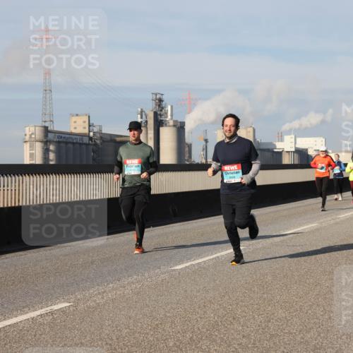 03.10.2025 - Köhlbrandbrückenlauf Lena Gebhardt http://msf.ph/oto/9144814 03.10.2025 10:02:26 Position 2 3669 meine-sportfotos.de