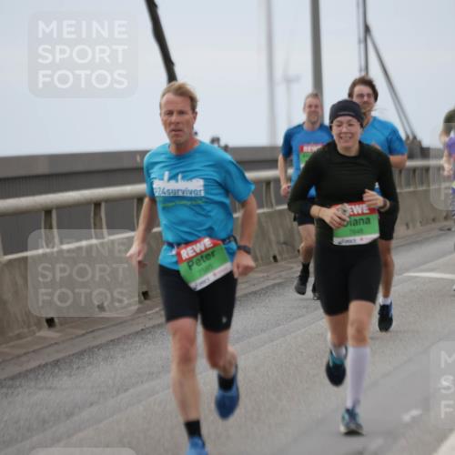 03.10.2025 - Köhlbrandbrückenlauf Jannik Wohlers http://msf.ph/oto/9144851 03.10.2025 15:46:17 Position 1 24, 7585, 7648 meine-sportfotos.de