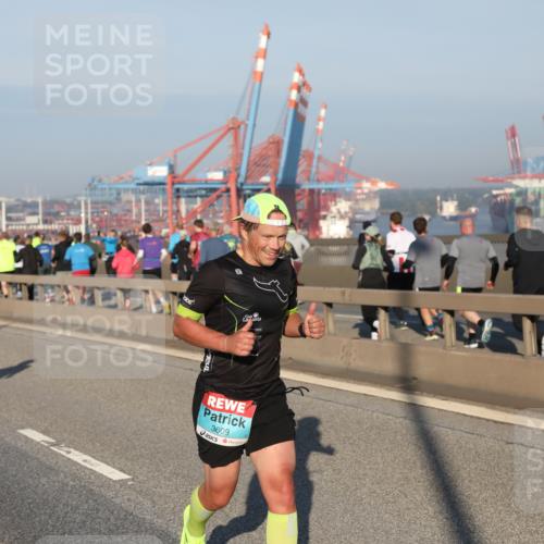 03.10.2025 - Köhlbrandbrückenlauf Yannick Fuchs http://msf.ph/oto/9144953 03.10.2025 08:33:53 Position 2 3609, 6 meine-sportfotos.de