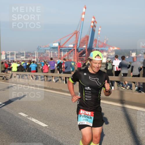 03.10.2025 - Köhlbrandbrückenlauf Yannick Fuchs http://msf.ph/oto/9144958 03.10.2025 08:33:53 Position 2 3609 meine-sportfotos.de