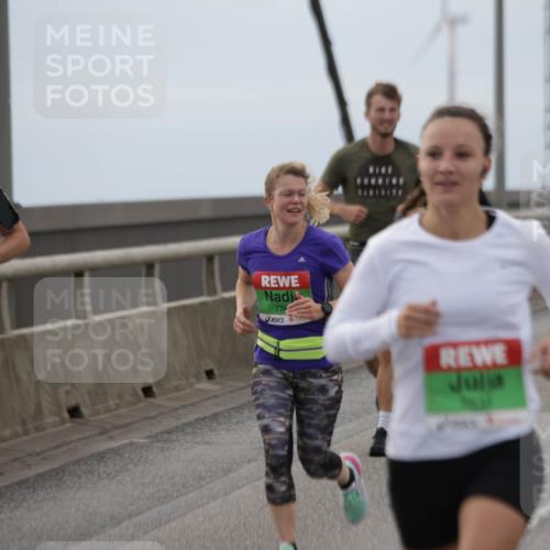 03.10.2025 - Köhlbrandbrückenlauf Jannik Wohlers http://msf.ph/oto/9144966 03.10.2025 15:46:23 Position 1 9458, 776, 9508 meine-sportfotos.de