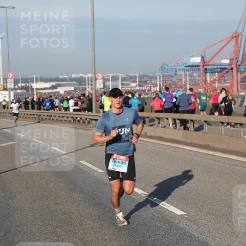 03.10.2025 - Köhlbrandbrückenlauf Yannick Fuchs http://msf.ph/oto/9144969 03.10.2025 08:33:54 Position 2 2831 meine-sportfotos.de