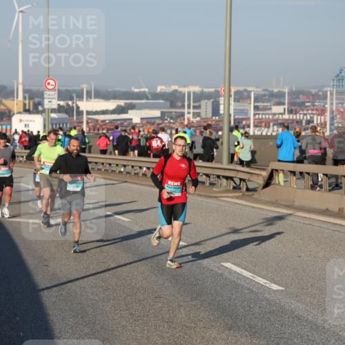 03.10.2025 - Köhlbrandbrückenlauf Yannick Fuchs http://msf.ph/oto/9145064 03.10.2025 08:34:07 Position 2  meine-sportfotos.de