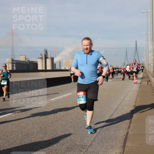 03.10.2025 - Köhlbrandbrückenlauf Lena Gebhardt http://msf.ph/oto/9145066 03.10.2025 10:02:40 Position 2 2008, 1664 meine-sportfotos.de