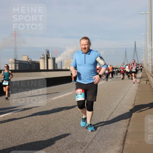 03.10.2025 - Köhlbrandbrückenlauf Lena Gebhardt http://msf.ph/oto/9145070 03.10.2025 10:02:40 Position 2 2008, 1664 meine-sportfotos.de