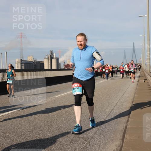 03.10.2025 - Köhlbrandbrückenlauf Lena Gebhardt http://msf.ph/oto/9145075 03.10.2025 10:02:40 Position 2 2008, 1664 meine-sportfotos.de