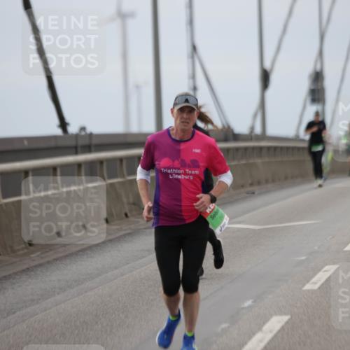 03.10.2025 - Köhlbrandbrückenlauf Jannik Wohlers http://msf.ph/oto/9145090 03.10.2025 15:46:31 Position 1 740, 8133 meine-sportfotos.de