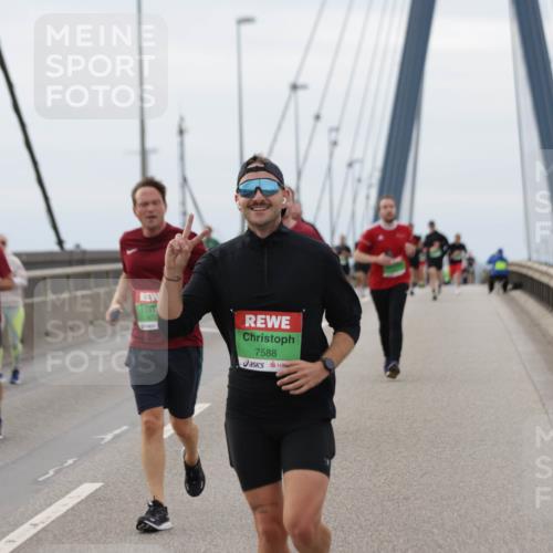 03.10.2025 - Köhlbrandbrückenlauf Jannik Wohlers http://msf.ph/oto/9145228 03.10.2025 15:46:46 Position 1 872, 7588 meine-sportfotos.de