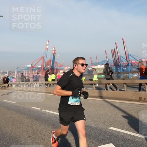 03.10.2025 - Köhlbrandbrückenlauf Yannick Fuchs http://msf.ph/oto/9145255 03.10.2025 08:34:22 Position 2 1085 meine-sportfotos.de
