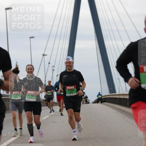 03.10.2025 - Köhlbrandbrückenlauf Jannik Wohlers http://msf.ph/oto/9145383 03.10.2025 15:47:02 Position 1 7834, 9060, 9061 meine-sportfotos.de