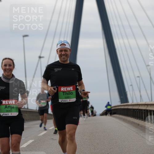 03.10.2025 - Köhlbrandbrückenlauf Jannik Wohlers http://msf.ph/oto/9145400 03.10.2025 15:47:03 Position 1 7834, 9060, 9061 meine-sportfotos.de