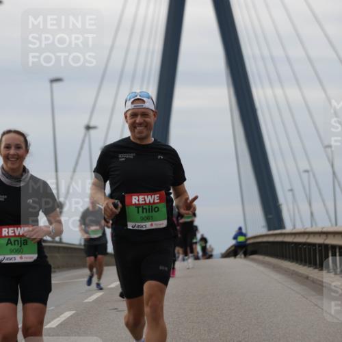 03.10.2025 - Köhlbrandbrückenlauf Jannik Wohlers http://msf.ph/oto/9145401 03.10.2025 15:47:03 Position 1 7834, 9060, 9061 meine-sportfotos.de